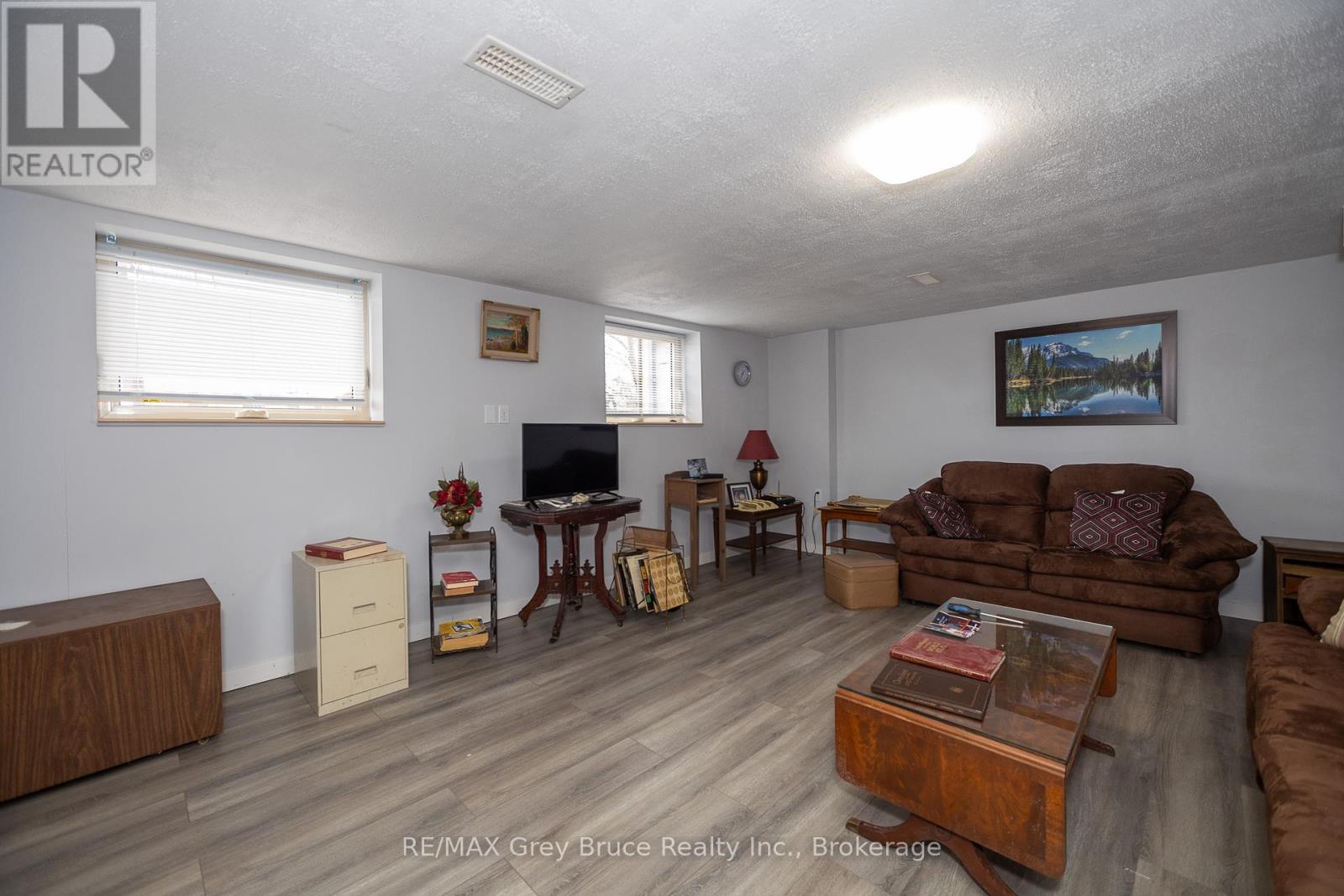 384 Urstadt Street, Georgian Bluffs, Ontario  N4K 6V5 - Photo 24 - X11917444