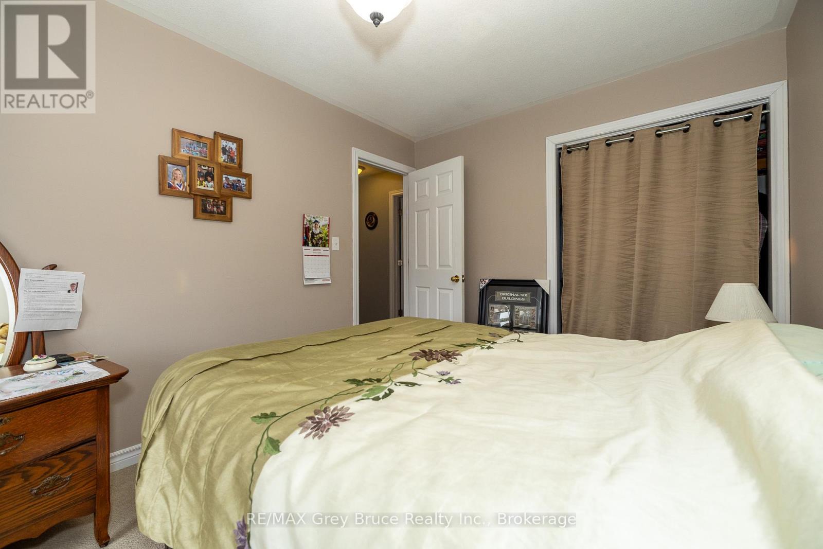 384 Urstadt Street, Georgian Bluffs, Ontario  N4K 6V5 - Photo 27 - X11917444