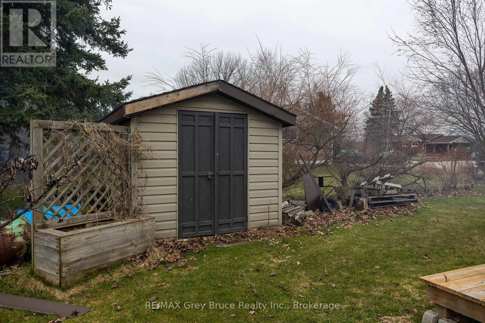 384 Urstadt Street, Georgian Bluffs, Ontario  N4K 6V5 - Photo 30 - X11917444