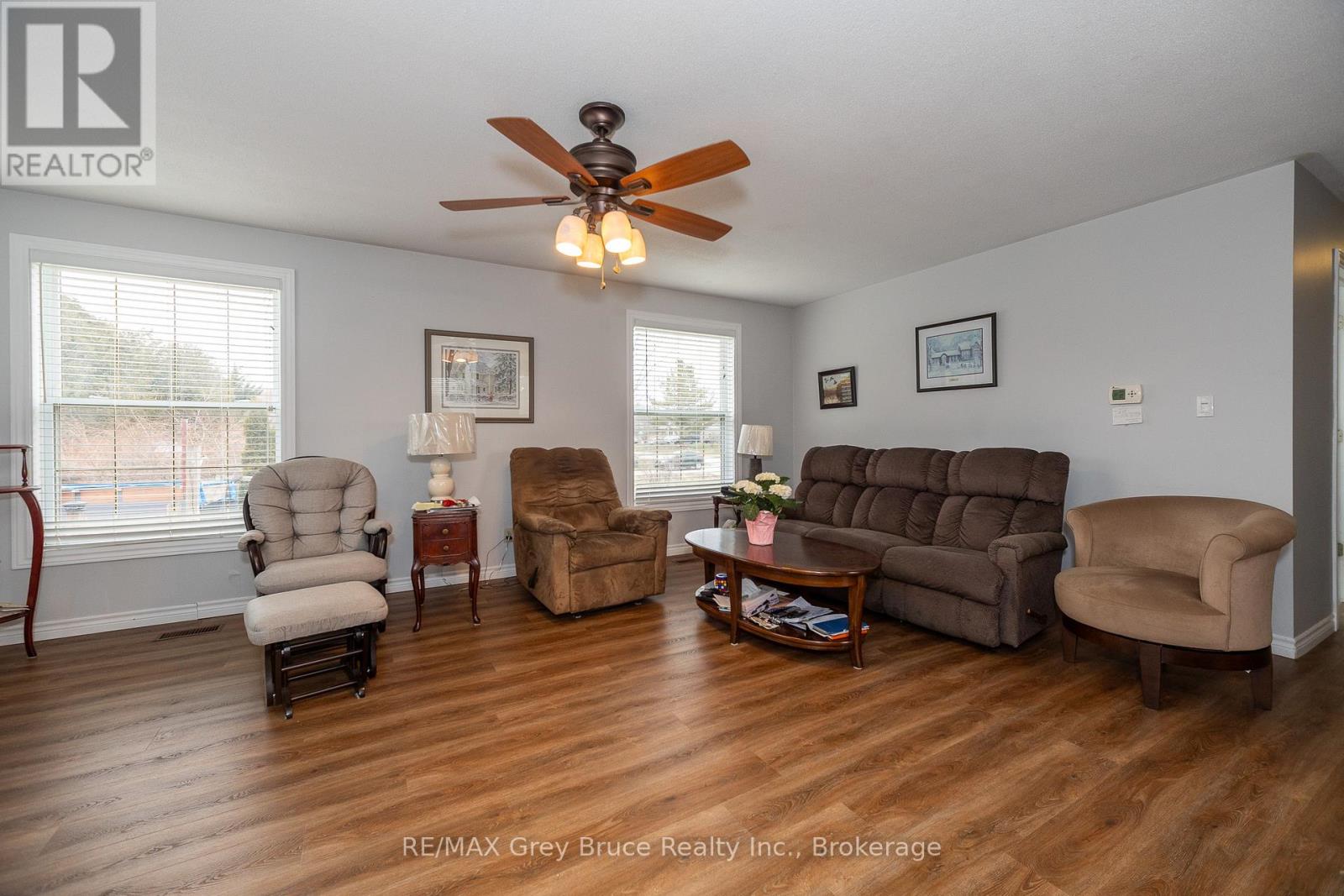 384 Urstadt Street, Georgian Bluffs, Ontario  N4K 6V5 - Photo 8 - X11917444
