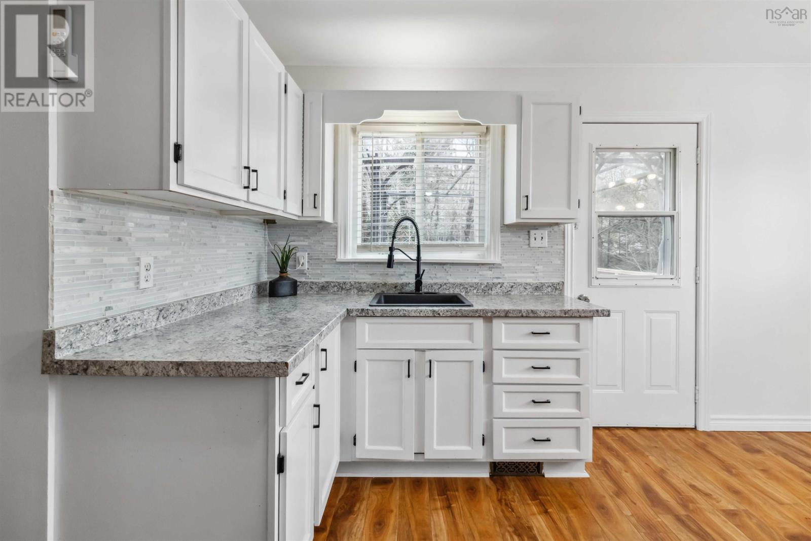 25 Parkdale Avenue, Timberlea, Nova Scotia  B3T 1C2 - Photo 20 - 202505702