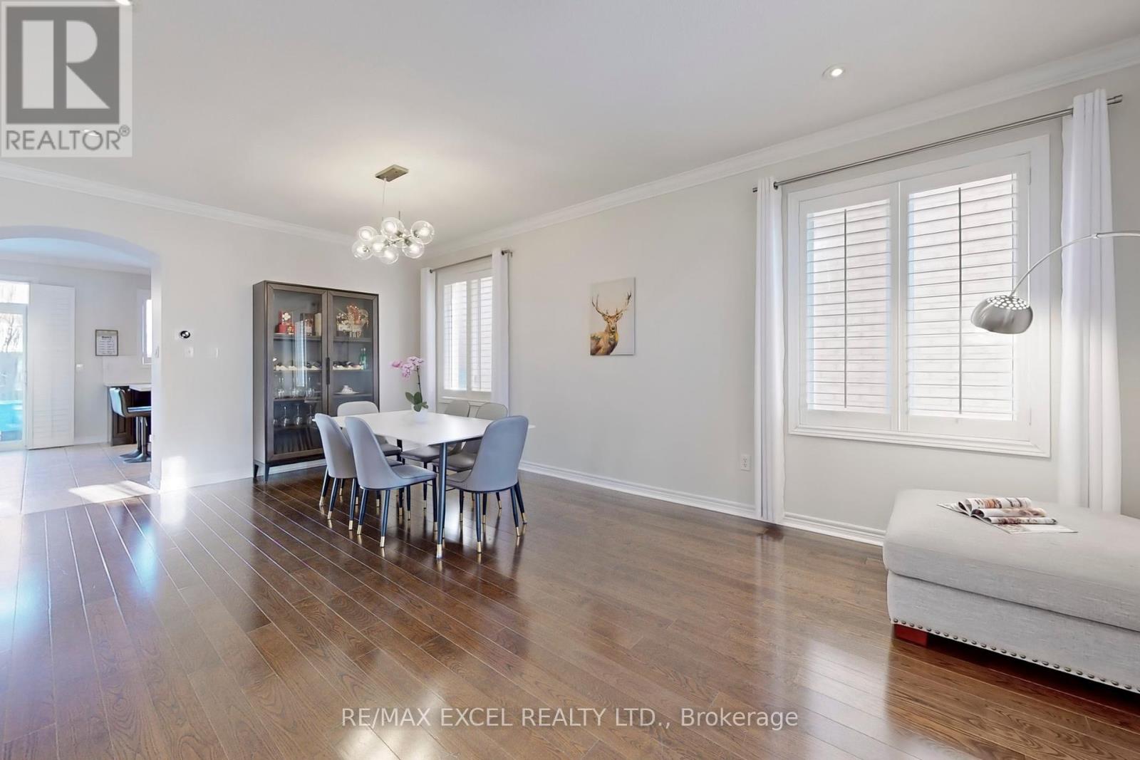 Property at 94 WAITE CRESCENT image 5