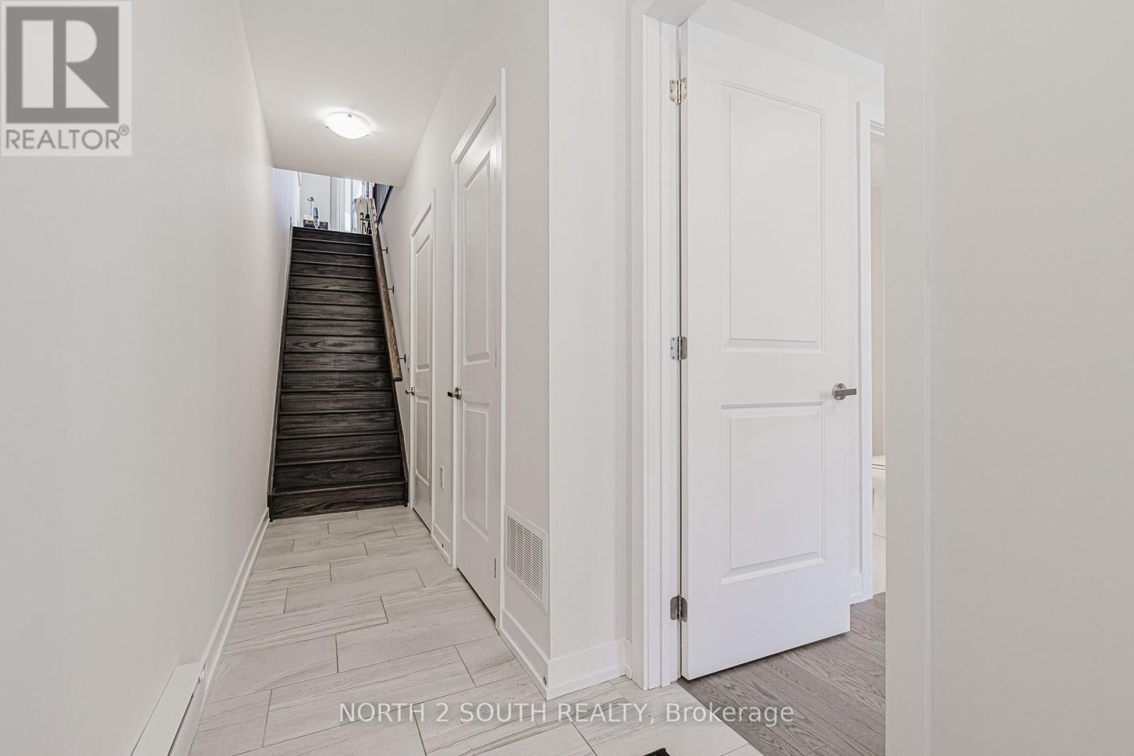 Property at 195 SALTERTON CIRCLE image 5