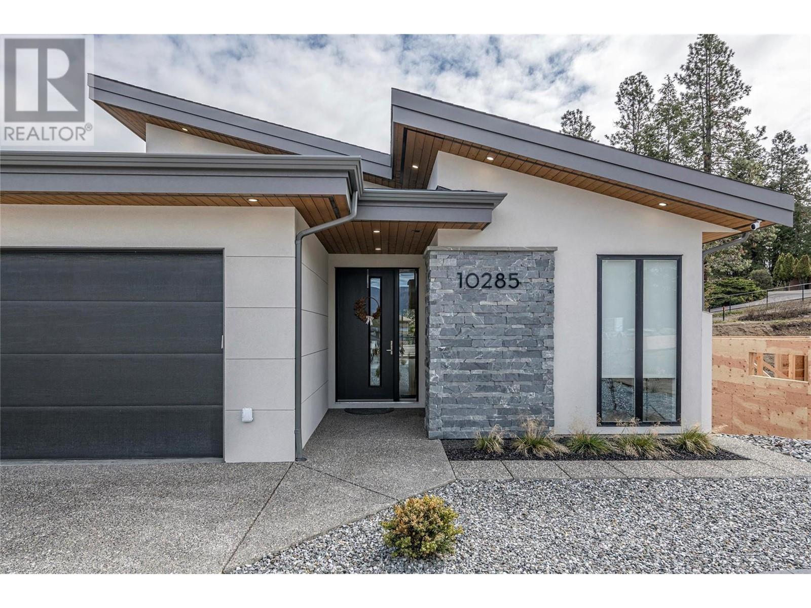 Property at 10285 Beacon Hill Drive image 5