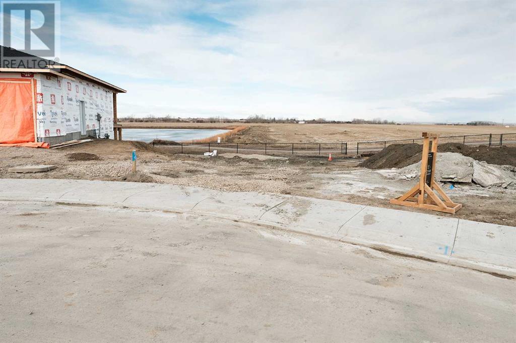 35 Lakewood Point, Strathmore, Alberta  T1P 0G7 - Photo 5 - A2203429