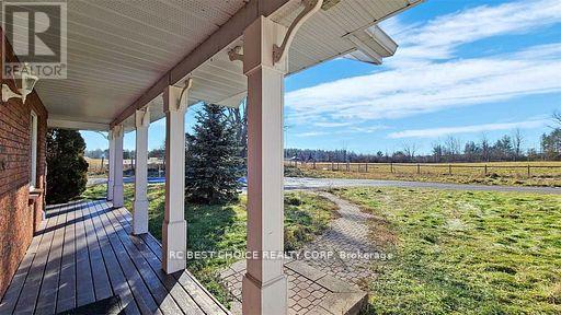 571 Hickory Beach Road, Kawartha Lakes, Ontario  K0M 1N0 - Photo 10 - X12038969