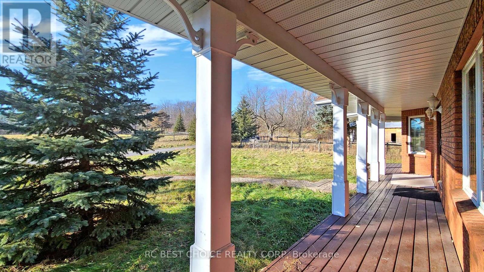 571 Hickory Beach Road, Kawartha Lakes, Ontario  K0M 1N0 - Photo 9 - X12038969