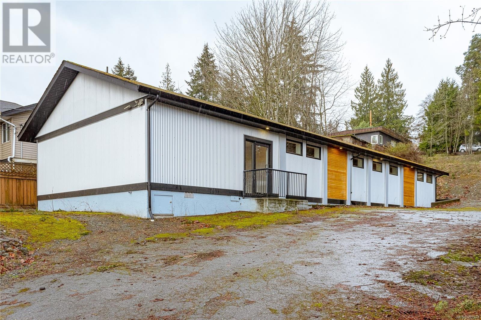 1134 Trans Canada Hwy, ladysmith, British Columbia V9G1A3