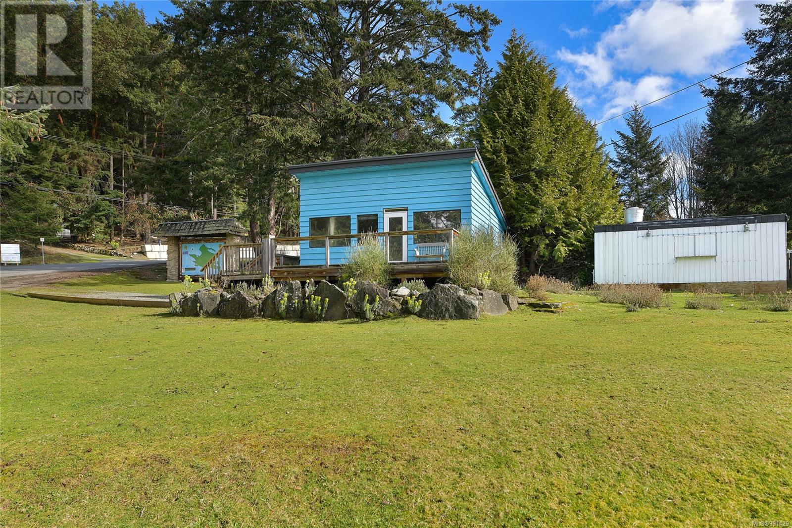 Property at 492 Dalton Dr image 1