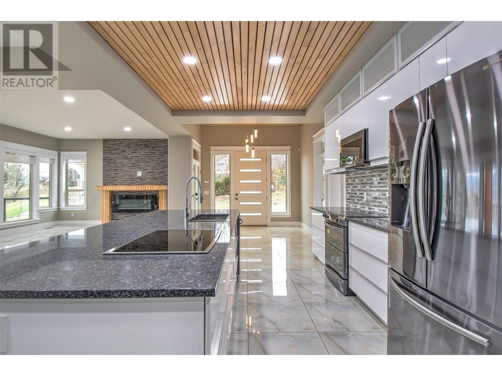Property at 7509 Kennedy Lane image 3