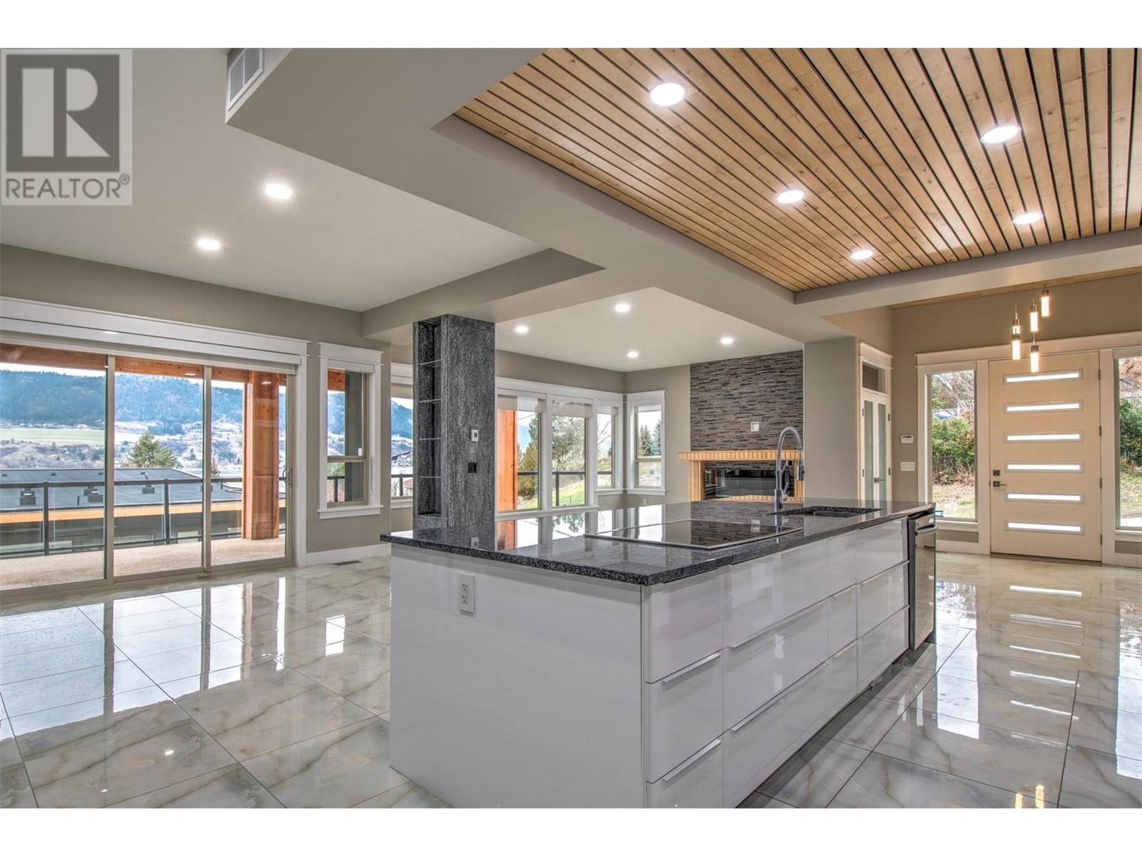 7509 Kennedy Lane, Vernon, British Columbia  V1H 1C4 - Photo 6 - 10340431