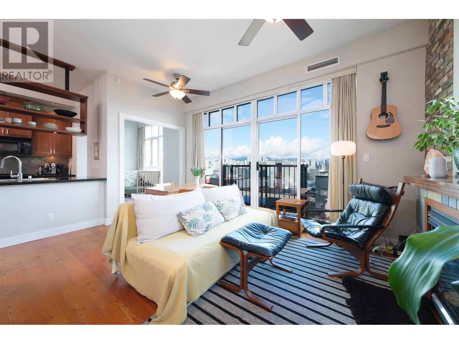 210 2515 ONTARIO STREET, vancouver, British Columbia