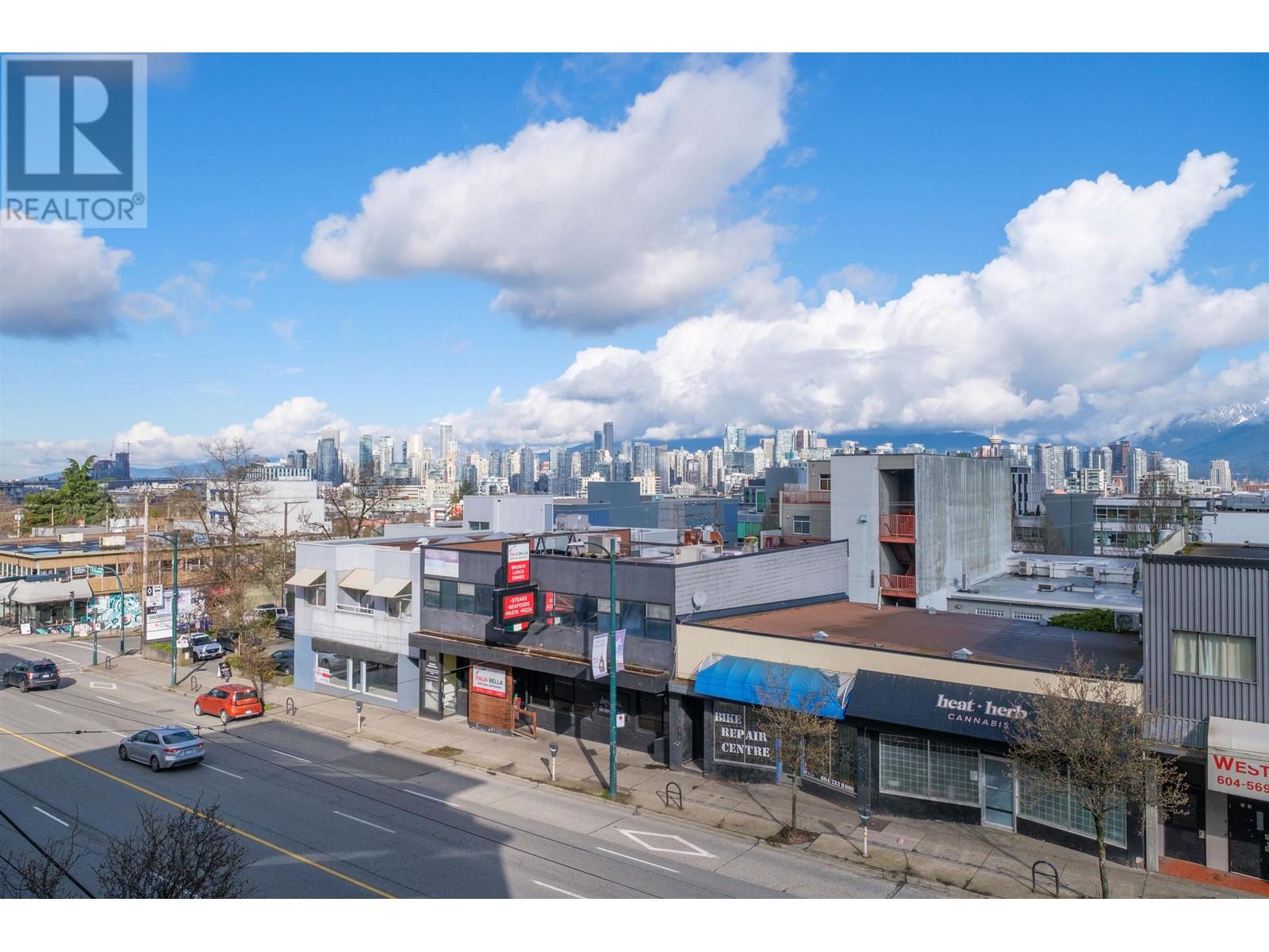210 2515 Ontario Street, Vancouver, British Columbia  V5T 4V4 - Photo 2 - R2981367