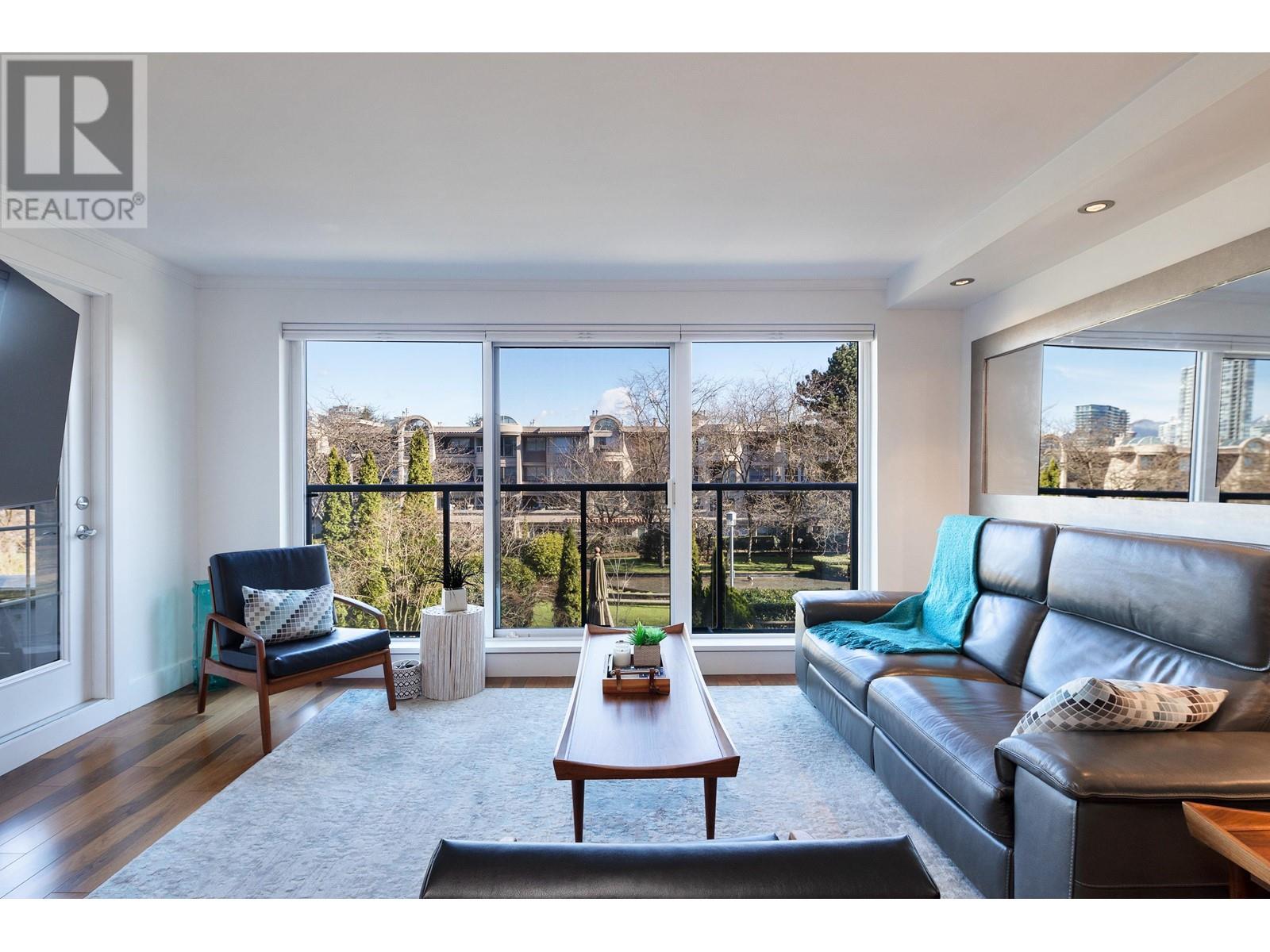 304 456 Moberly Road, Vancouver, British Columbia  V5Z 4L7 - Photo 2 - R2981400