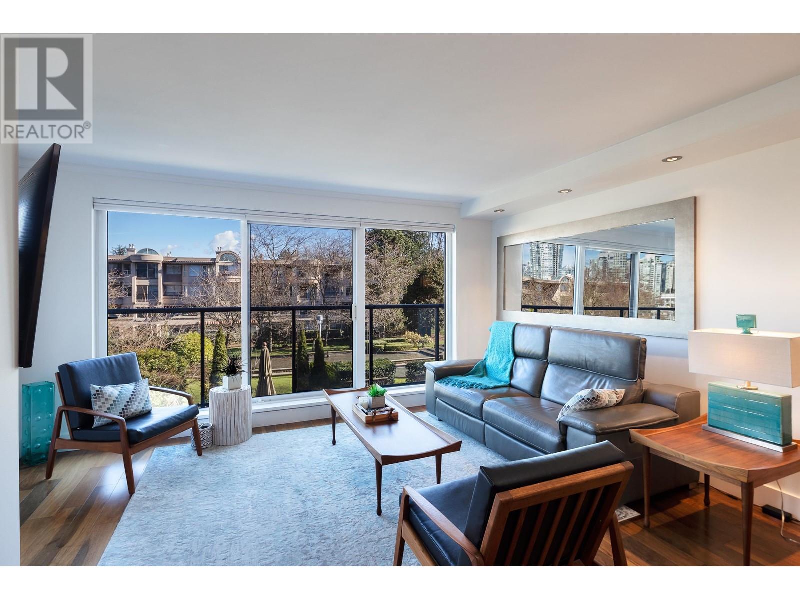 304 456 Moberly Road, Vancouver, British Columbia  V5Z 4L7 - Photo 3 - R2981400