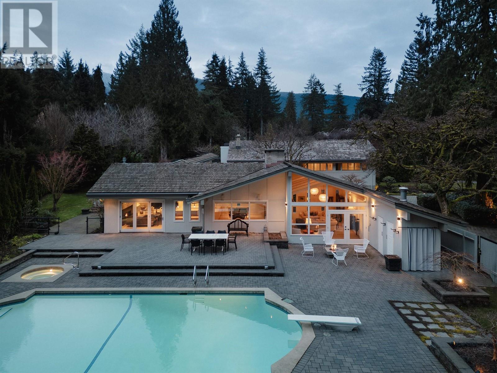 425 Rabbit Lane, West Vancouver, British Columbia  V7S 1J1 - Photo 37 - R2981355