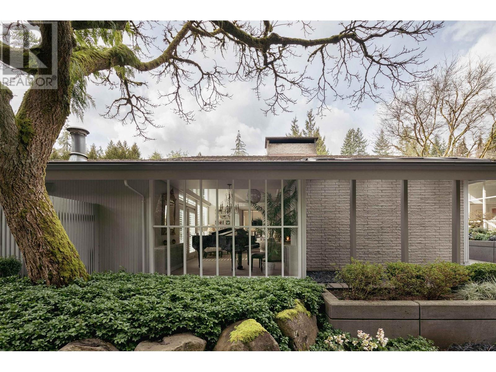 425 Rabbit Lane, West Vancouver, British Columbia  V7S 1J1 - Photo 5 - R2981355