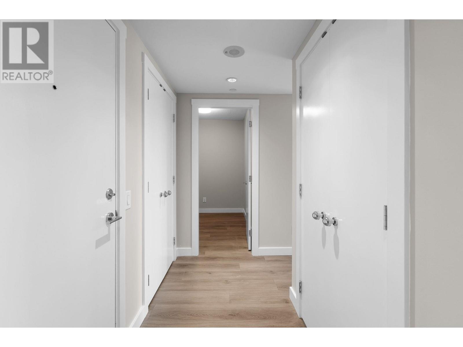 801 570 Emerson Street, Coquitlam, British Columbia  V3J 0G3 - Photo 27 - R2981115