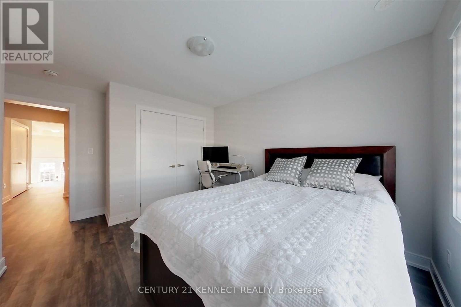 588 Rapids Lane, Mississauga, Ontario  L5G 0A9 - Photo 16 - W12039071