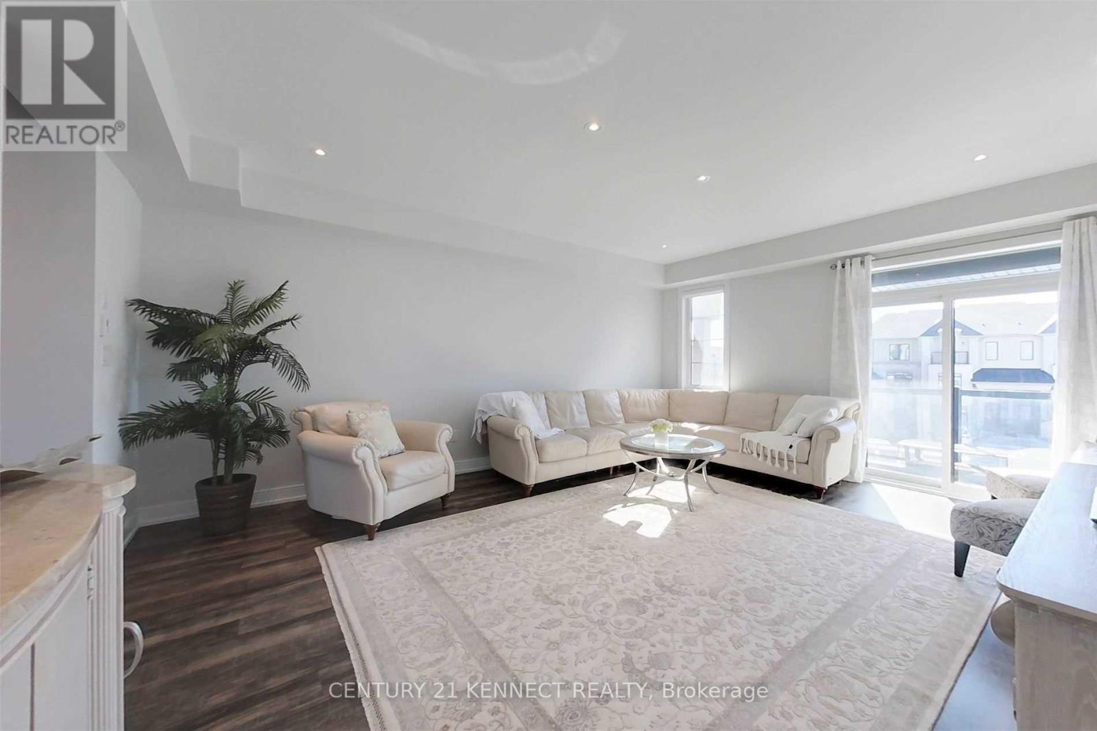 588 Rapids Lane, Mississauga, Ontario  L5G 0A9 - Photo 6 - W12039071