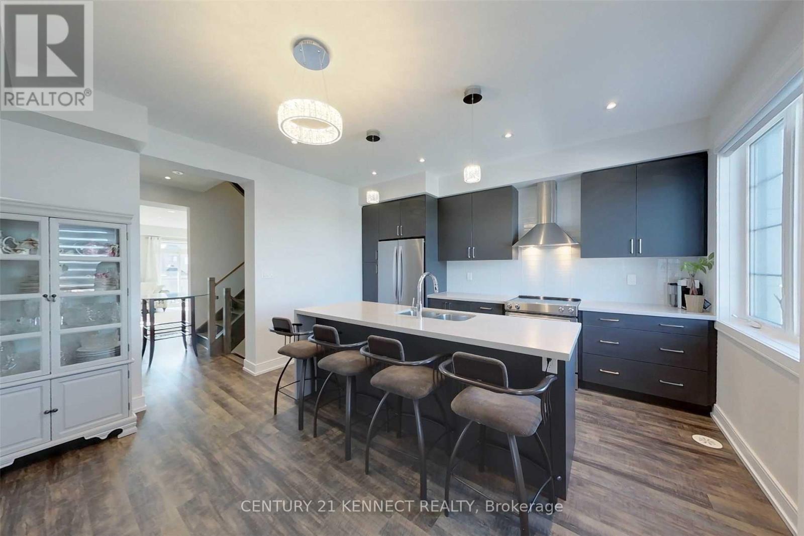 588 Rapids Lane, Mississauga, Ontario  L5G 0A9 - Photo 7 - W12039071