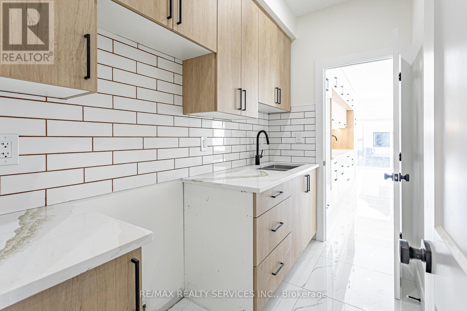 1187 Hobbs Drive, London South (South U), Ontario  N6M 1E8 - Photo 14 - X12039041