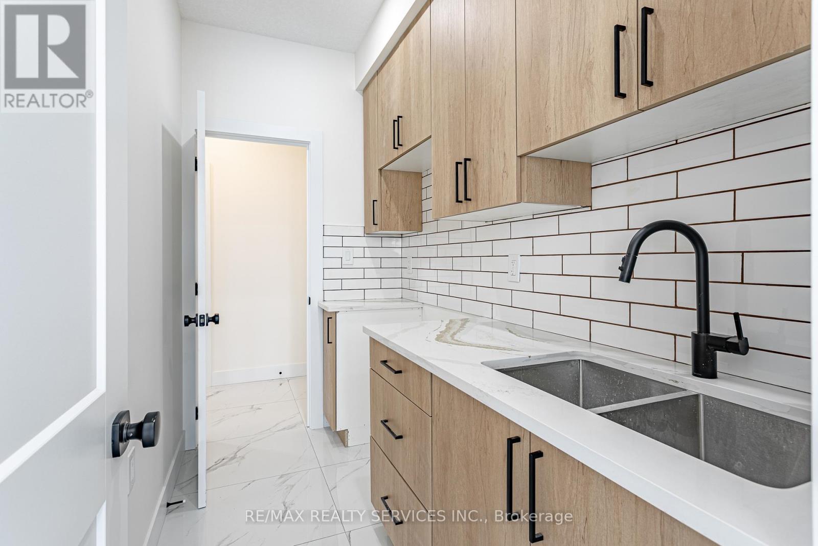 1187 Hobbs Drive, London South (South U), Ontario  N6M 1E8 - Photo 15 - X12039041