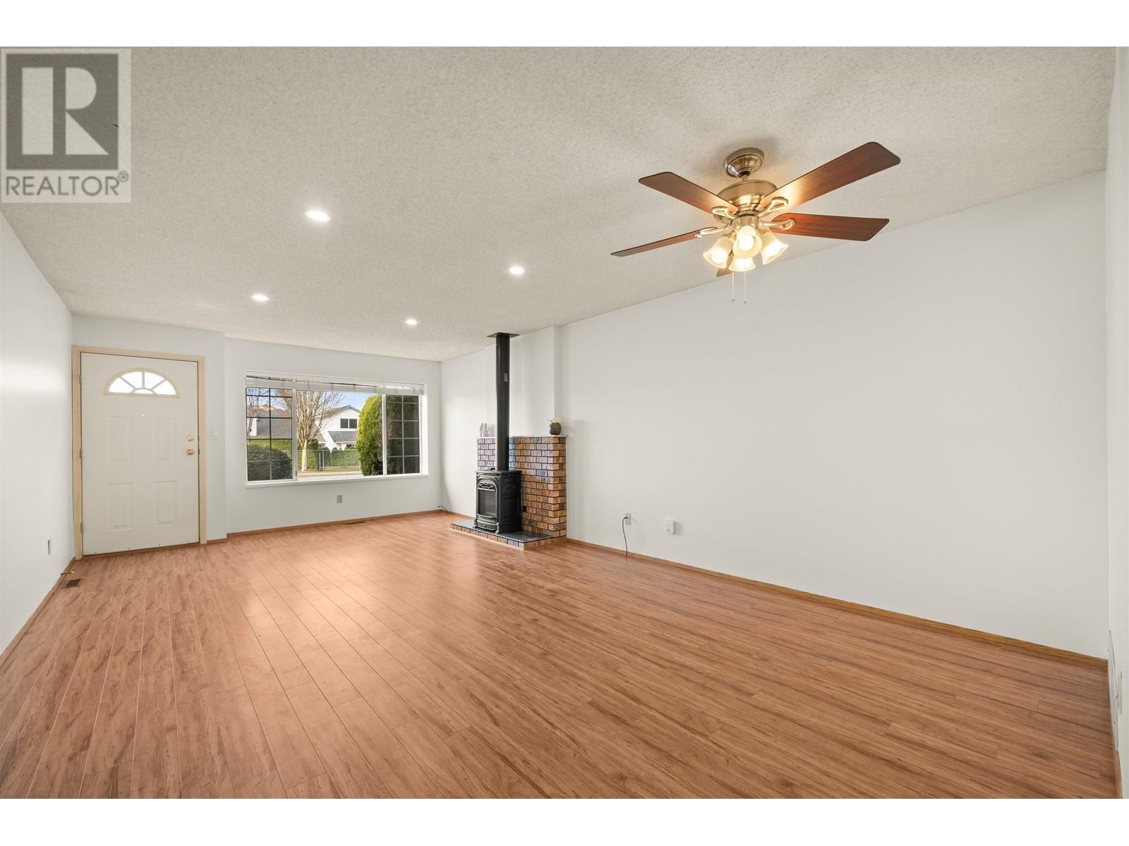 13 19249 Hammond Road, Pitt Meadows, British Columbia  V3Y 2B8 - Photo 10 - R2981359