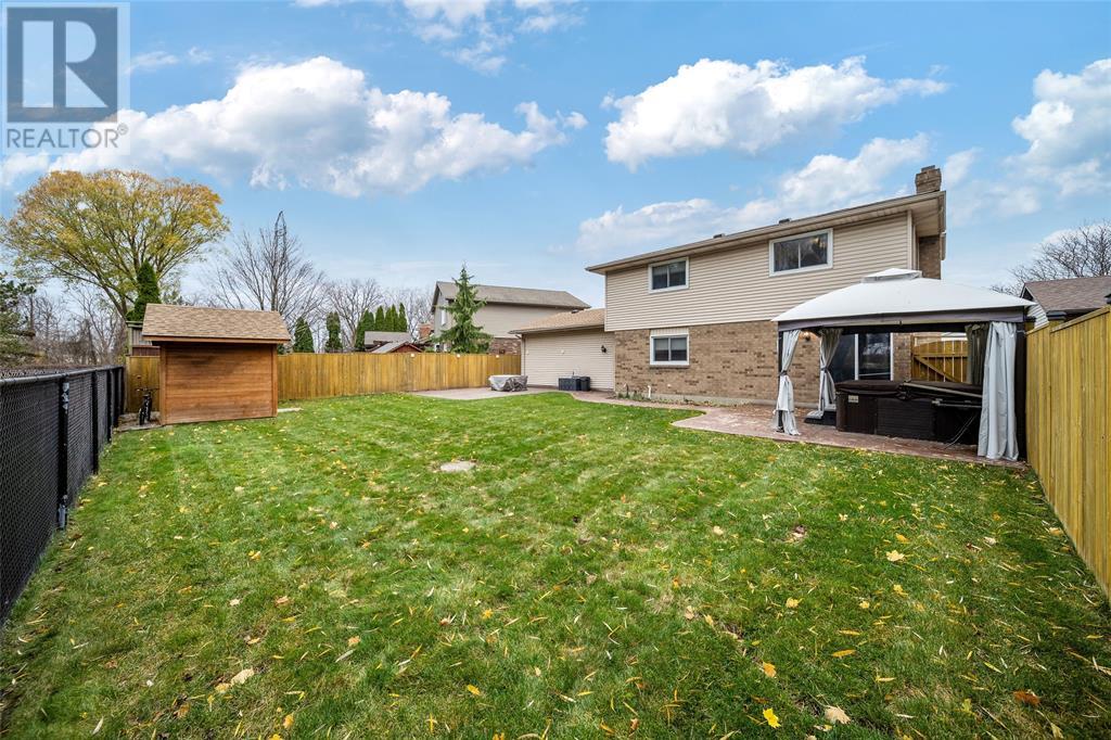 Property at 125 CONESTOGA DRIVE image 5