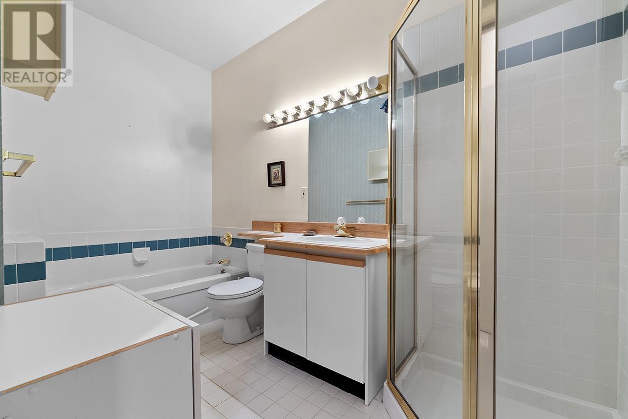 Listing Picture 16 of 26 : 306 5635 PATTERSON AVENUE, Burnaby / 本拿比 - 魯藝地產 Yvonne Lu Group - MLS Medallion Club Member
