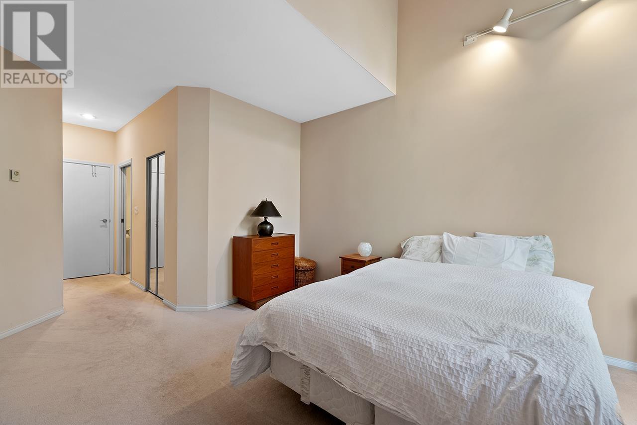 Listing Picture 14 of 26 : 306 5635 PATTERSON AVENUE, Burnaby / 本拿比 - 魯藝地產 Yvonne Lu Group - MLS Medallion Club Member