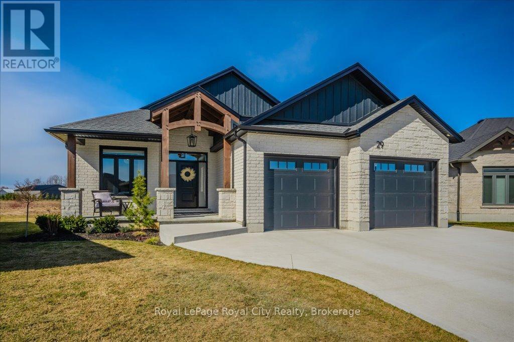 29 Winchester Crescent, North Perth, Ontario  N4W 0J8 - Photo 3 - X12039065