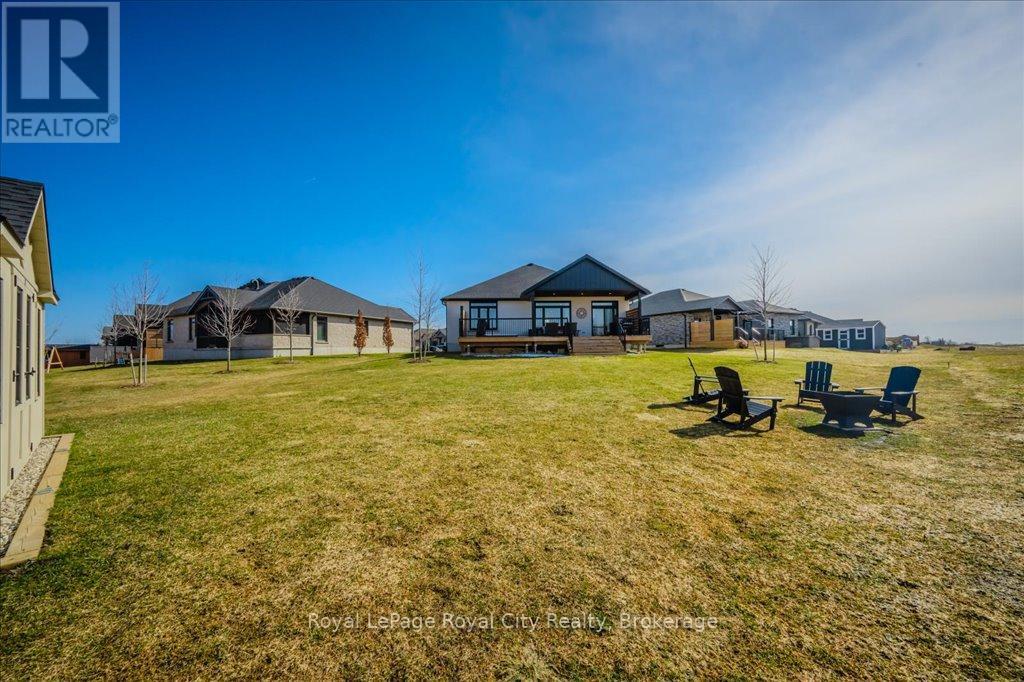 29 Winchester Crescent, North Perth, Ontario  N4W 0J8 - Photo 41 - X12039065