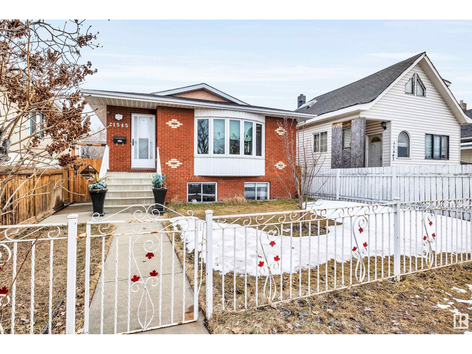 Property at 11545 95 ST NW image 4
