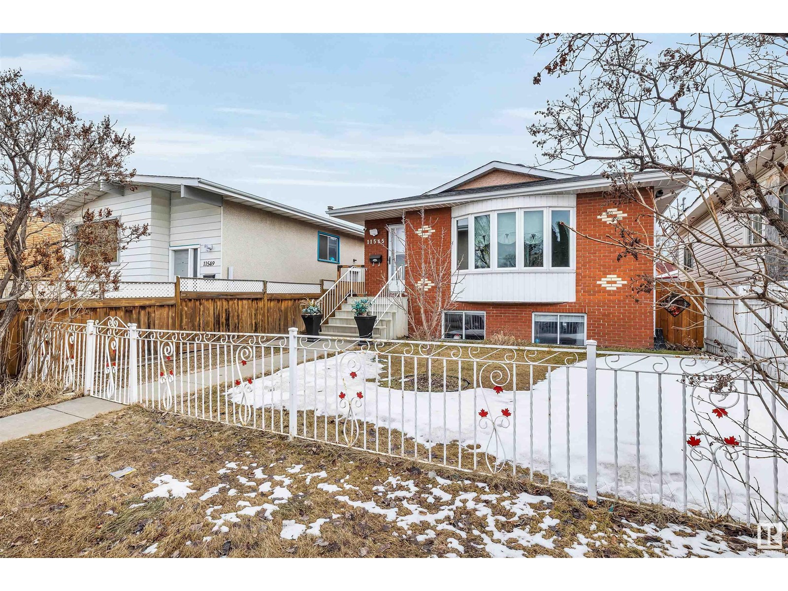 Property at 11545 95 ST NW image 3