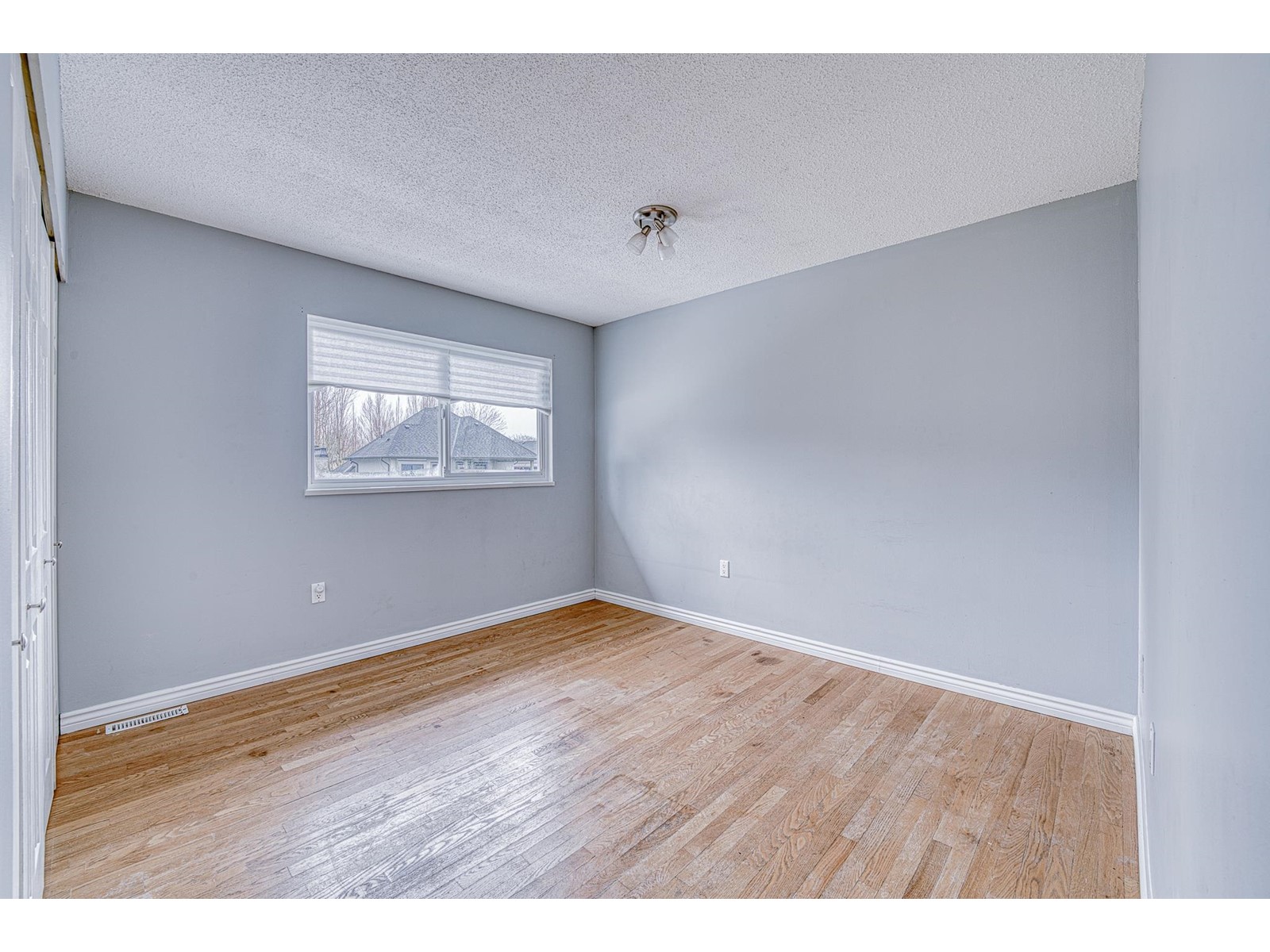 15423 Madrona Drive, Surrey, British Columbia  V4A 5N2 - Photo 12 - R2976011
