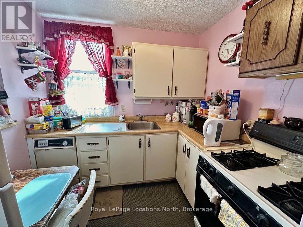 204 - 110 Sykes Street N, Meaford, Ontario  N4L 1S6 - Photo 15 - X12039147