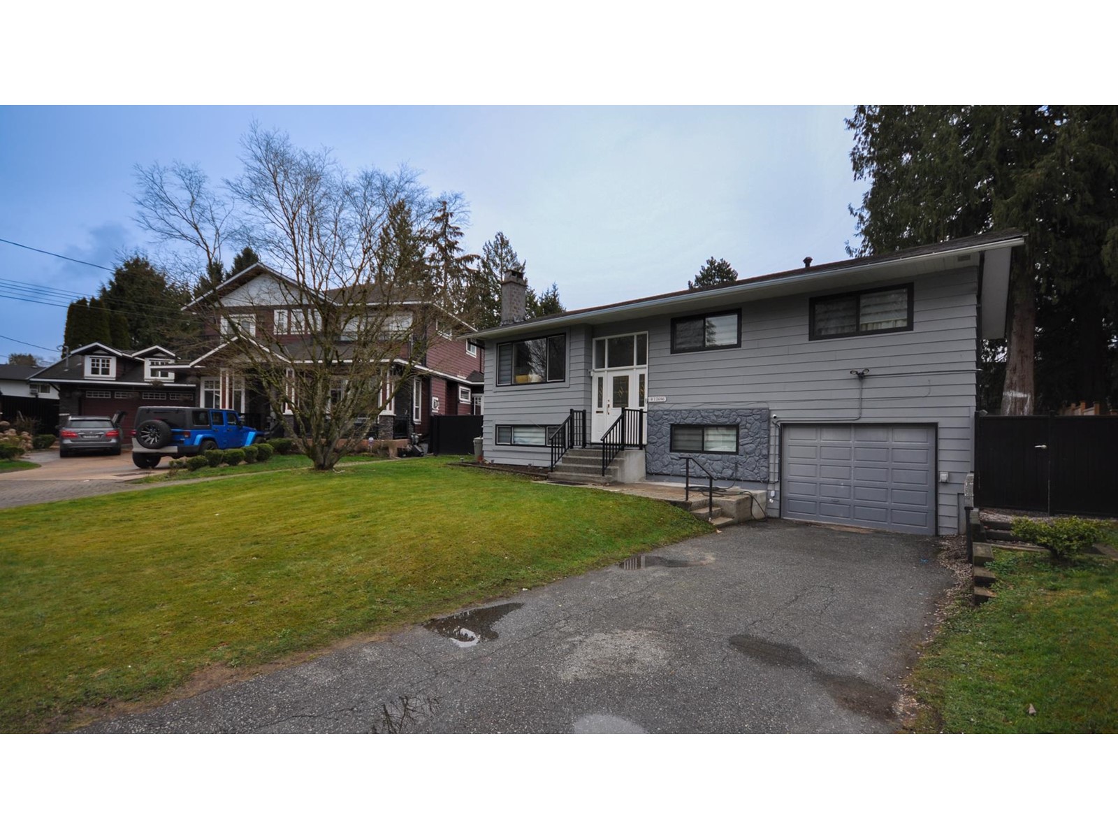 11696 95 Avenue, Delta, British Columbia  V4C 3T4 - Photo 2 - R2980981