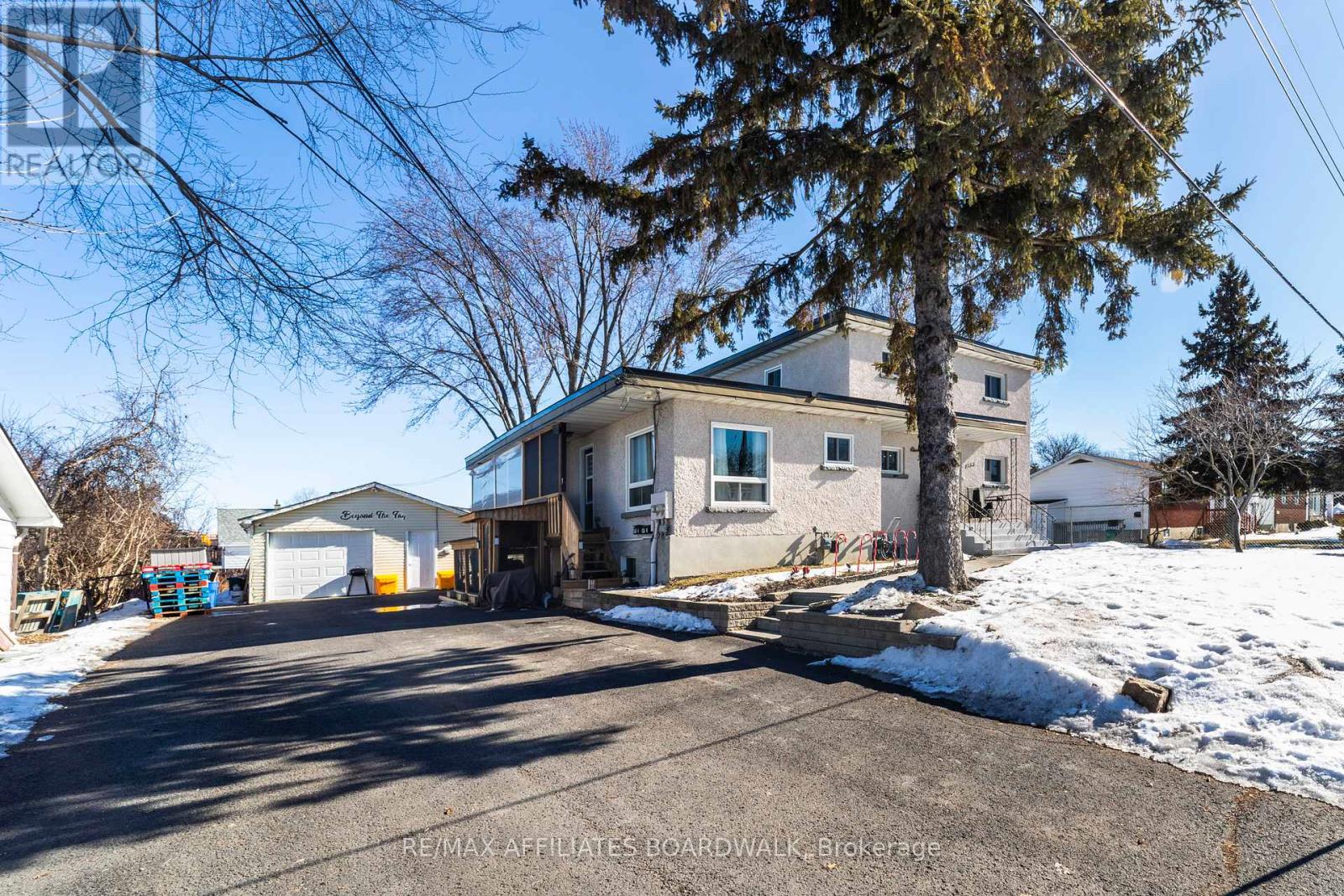 B - 1133 MAISONNEUVE STREET N, Ottawa, Ontario