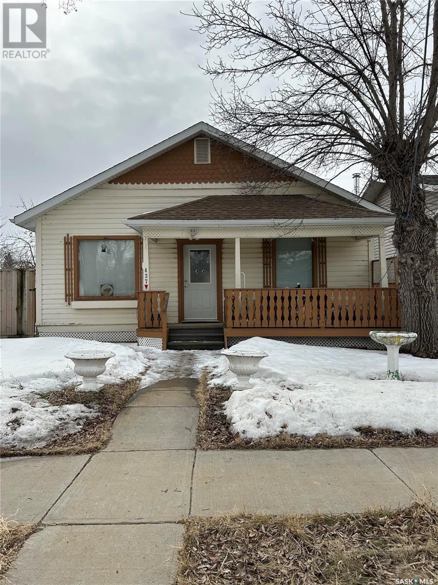 437 Grandview STREET W, moose jaw, Saskatchewan