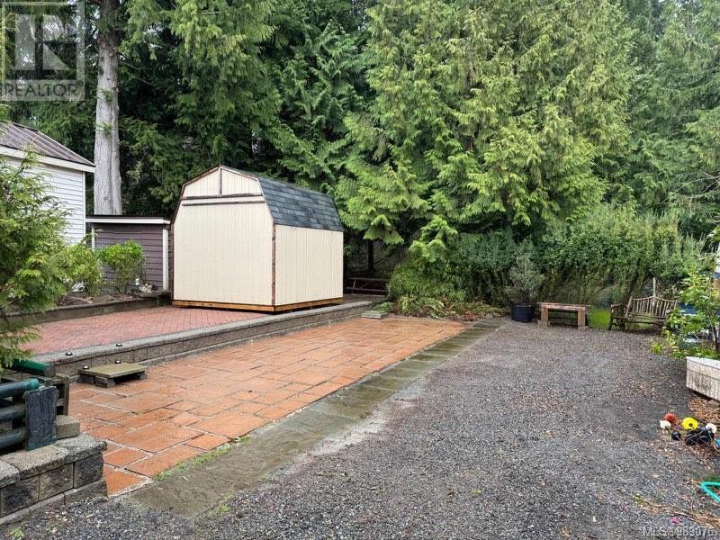 Property at 2106 Buttle Lake Way image 5