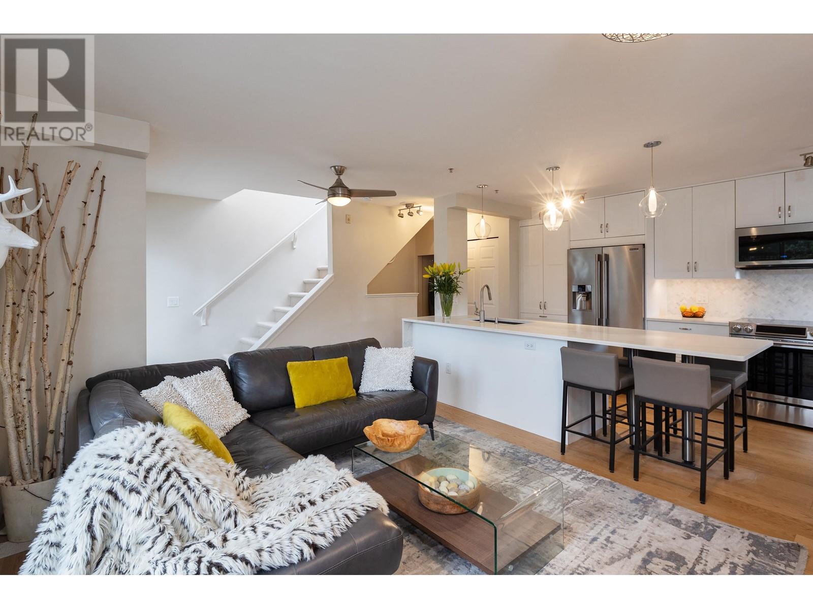 2028 Trutch Street, Vancouver, British Columbia  V6K 4L5 - Photo 9 - R2981345