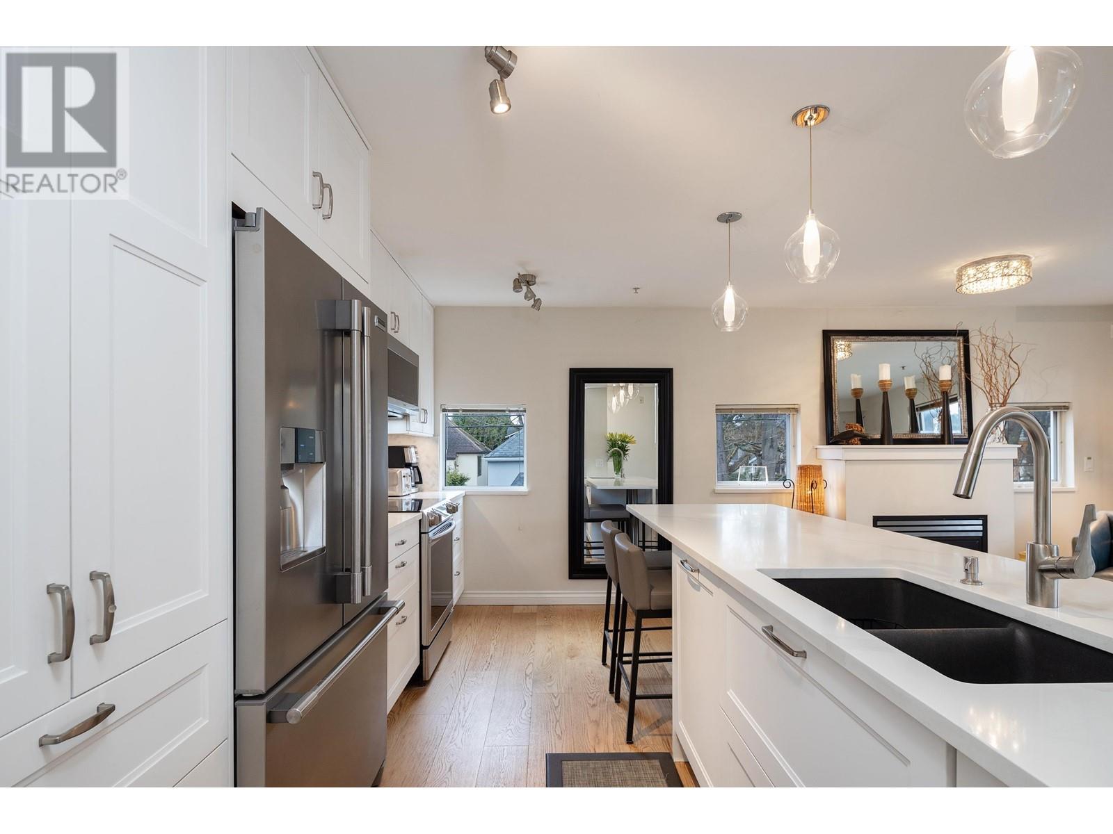 2028 Trutch Street, Vancouver, British Columbia  V6K 4L5 - Photo 10 - R2981345
