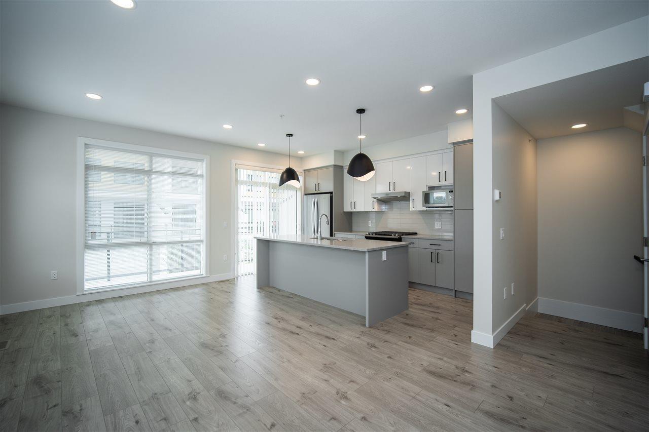 Property at 225 46150 THOMAS ROAD image 4