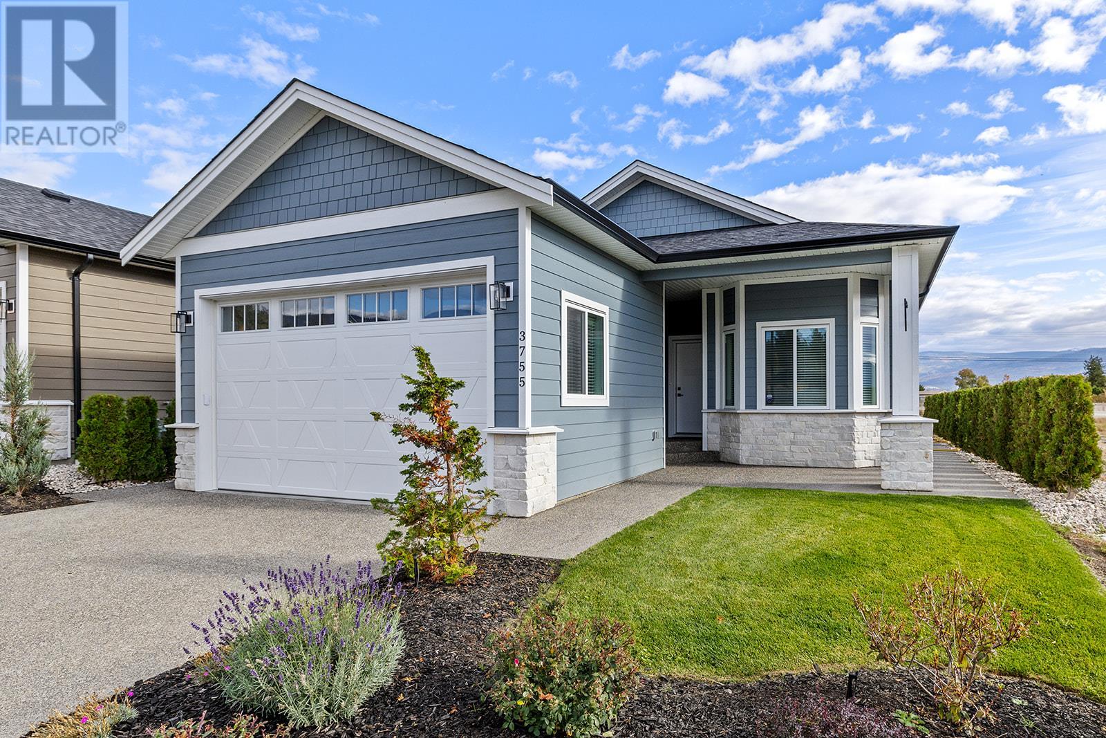 3755 St. James Drive, West Kelowna, British Columbia  V4T 3A5 - Photo 2 - 10335587
