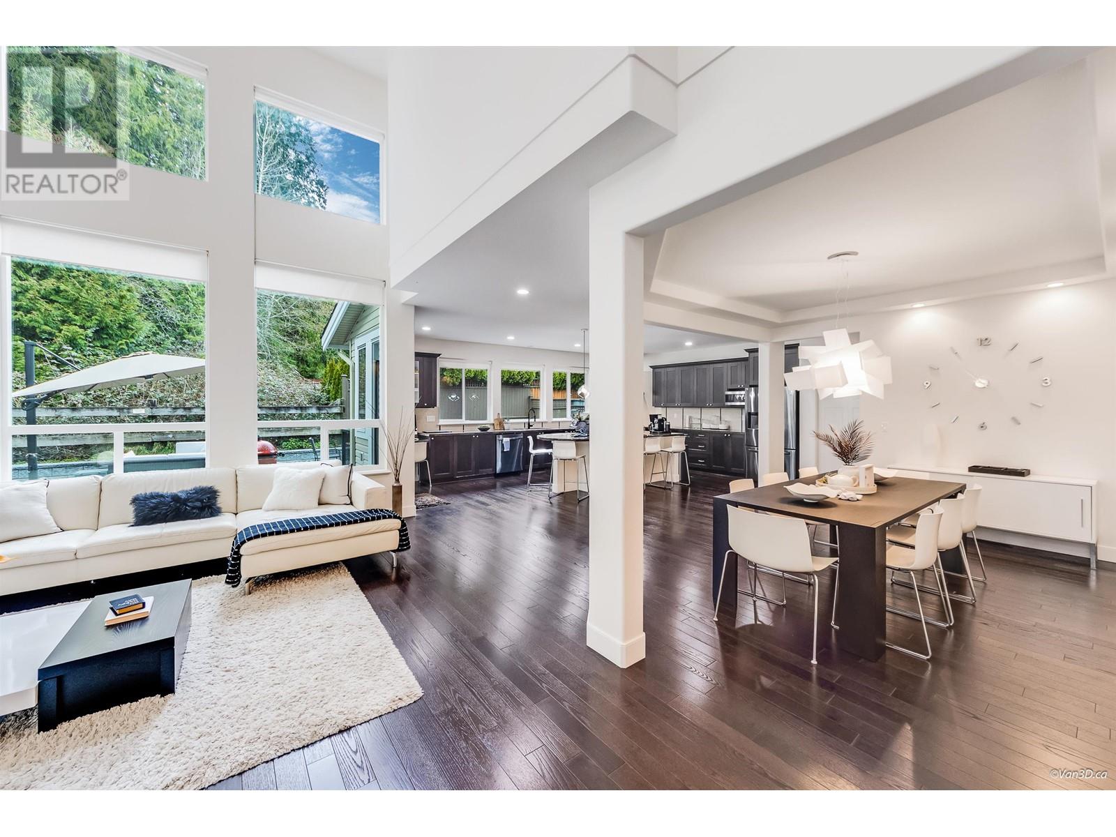 3339 Highland Drive, Coquitlam, British Columbia  V3E 0A9 - Photo 3 - R2979631