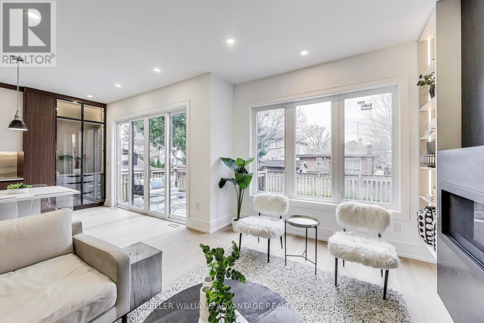 36 Doris Drive, Toronto, Ontario  M4B 3C8 - Photo 12 - E12039098