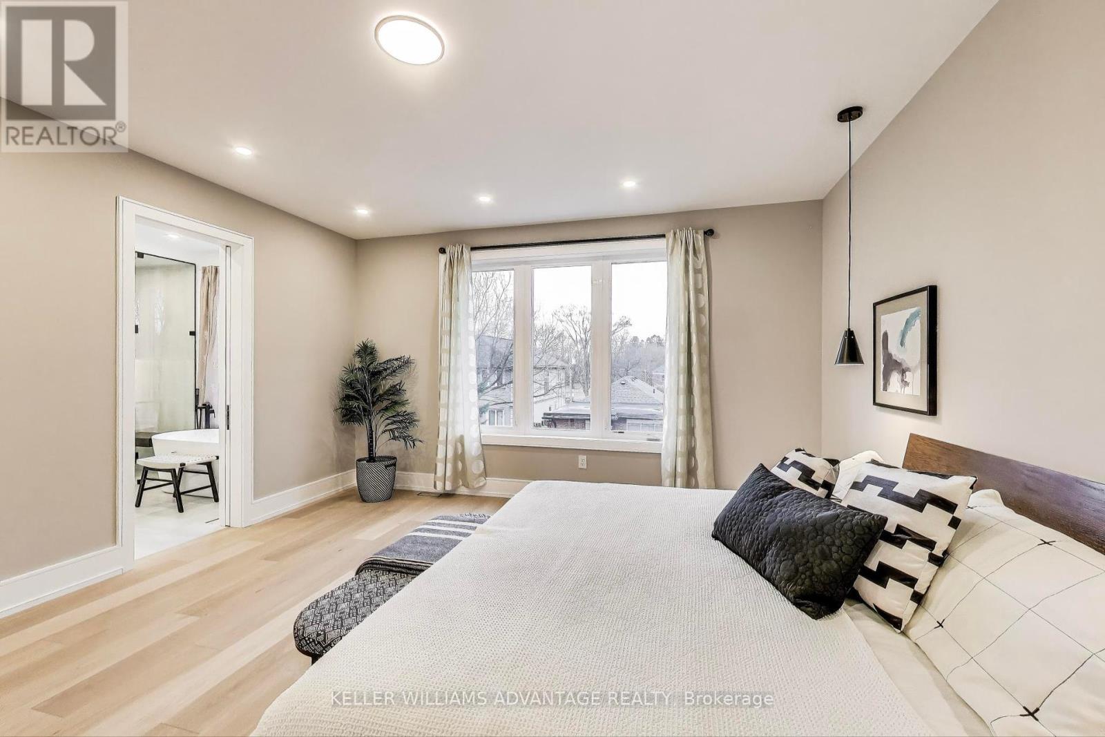 36 Doris Drive, Toronto, Ontario  M4B 3C8 - Photo 18 - E12039098