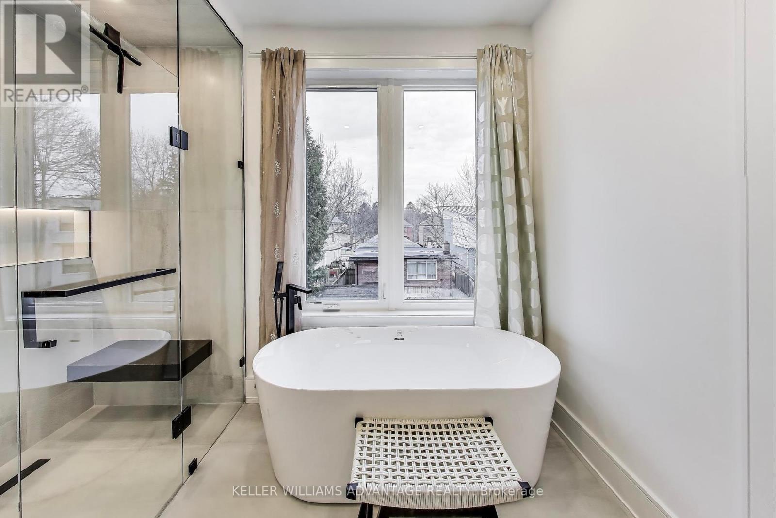 36 Doris Drive, Toronto, Ontario  M4B 3C8 - Photo 22 - E12039098