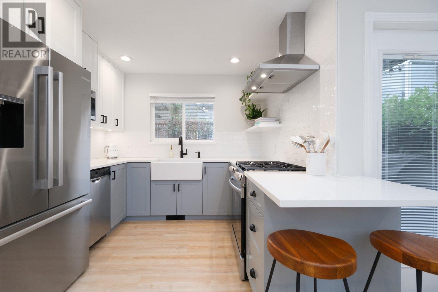 515 St. Andrews Avenue, North Vancouver, British Columbia  V7L 4W2 - Photo 12 - R2973359